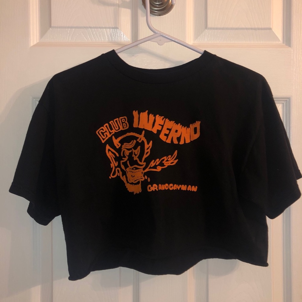 brandy melville club inferno cropped tee